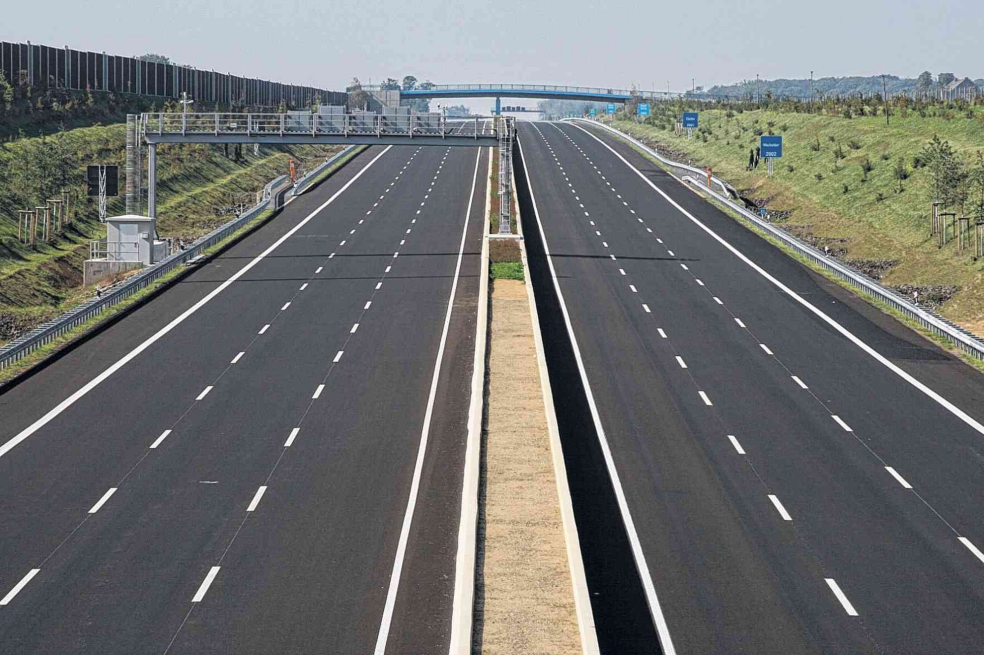 wypożyczalnia samochodów z legnicy o wypadkach na autostradach